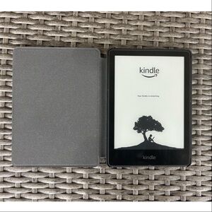 Amazon Kindle Paperwhite 10th Generation